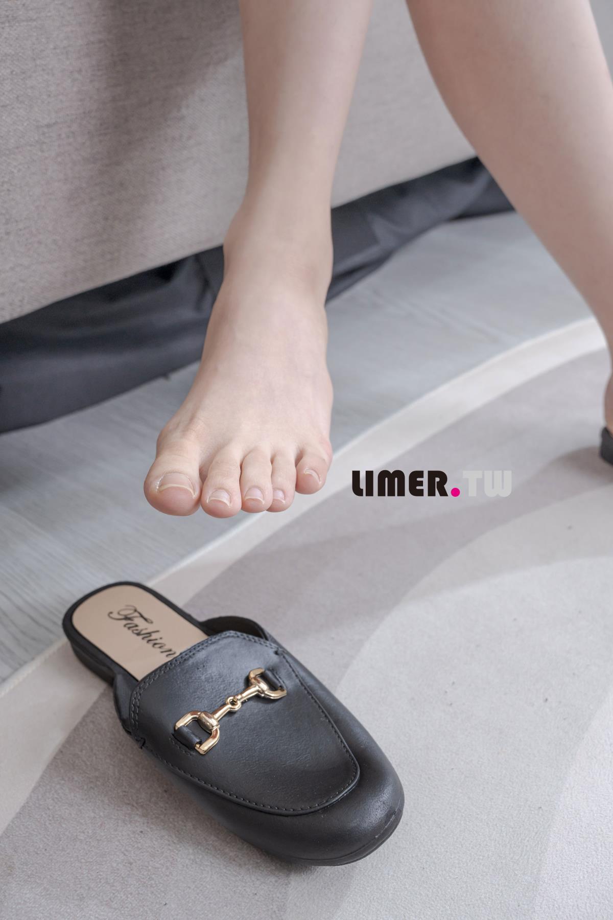 图片[7]-Limerence原创 No.102 Mona 穆勒鞋 居家妹子 足模风格 写真 (88P)-ABC库